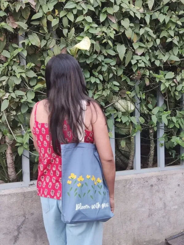 Bloom with grace - tote bags by Homesy Hues